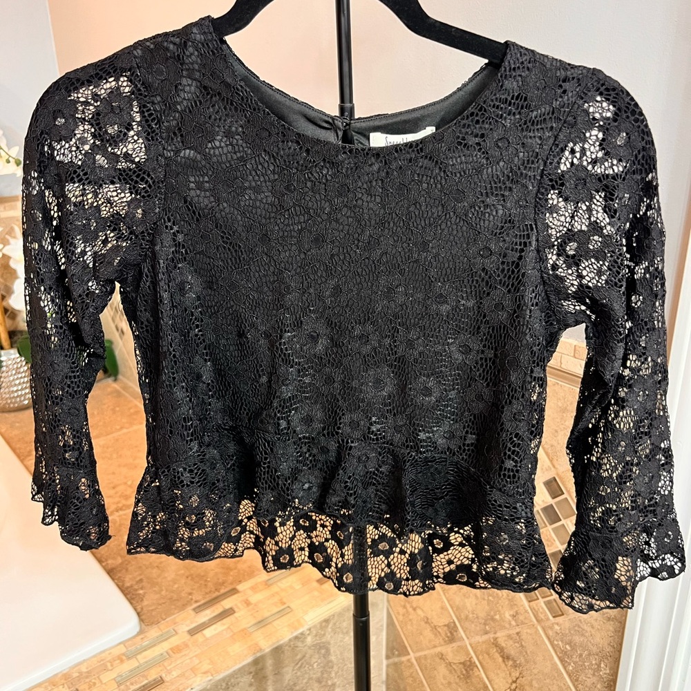Speechless Black Peplum Crop Blouse